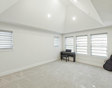 3041 Gaulding Drive - Photo Thumbnail 30