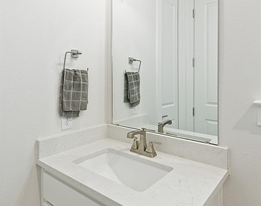 3041 Gaulding Drive - Photo Thumbnail 17