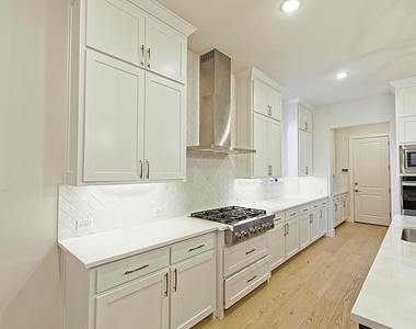 3041 Gaulding Drive - Photo Thumbnail 10