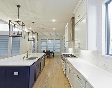3041 Gaulding Drive - Photo Thumbnail 12