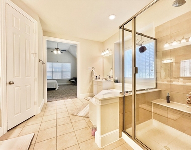 10404 Offshore Drive - Photo Thumbnail 20