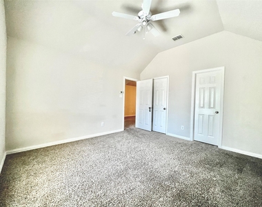 10404 Offshore Drive - Photo Thumbnail 34