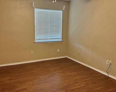 6532 Central Avenue - Photo Thumbnail 3