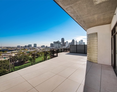 3110 Thomas Avenue - Photo Thumbnail 13