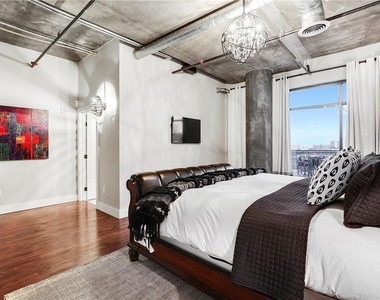 3110 Thomas Avenue - Photo Thumbnail 8