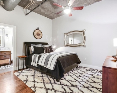 3110 Thomas Avenue - Photo Thumbnail 9