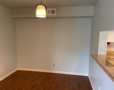 336 Melrose Drive - Photo Thumbnail 12