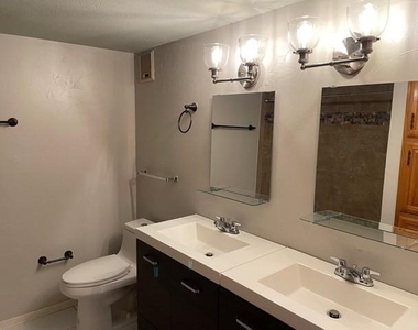 336 Melrose Drive - Photo Thumbnail 18