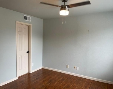 336 Melrose Drive - Photo Thumbnail 24