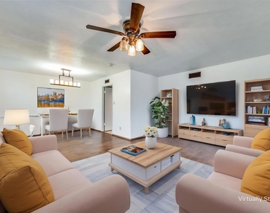 2209 Travis Drive - Photo Thumbnail 7
