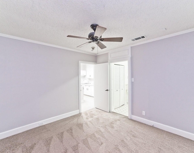 6020 Llano Avenue - Photo Thumbnail 13