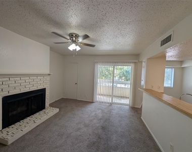 7431 Holly Hill Drive - Photo Thumbnail 2