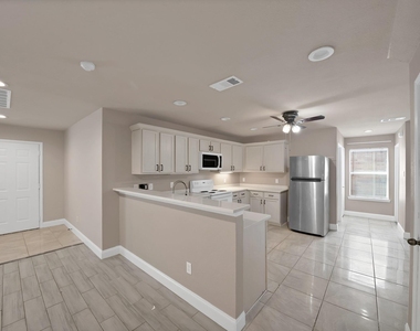 13241 Ridgepointe Road - Photo Thumbnail 6