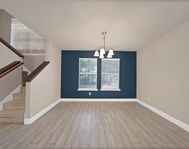 13241 Ridgepointe Road - Photo Thumbnail 4