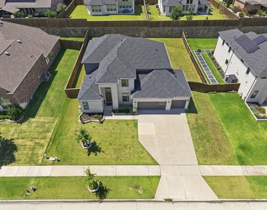 9607 Maple Hill Lane - Photo Thumbnail 1