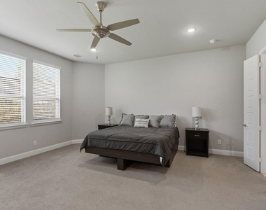9607 Maple Hill Lane - Photo Thumbnail 19