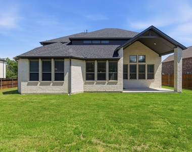 9607 Maple Hill Lane - Photo Thumbnail 34