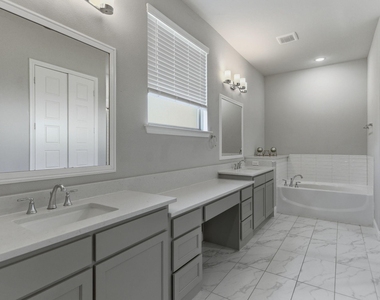 9607 Maple Hill Lane - Photo Thumbnail 21