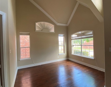 10045 Bluewater Terrace - Photo Thumbnail 10