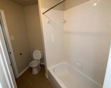 10045 Bluewater Terrace - Photo Thumbnail 18