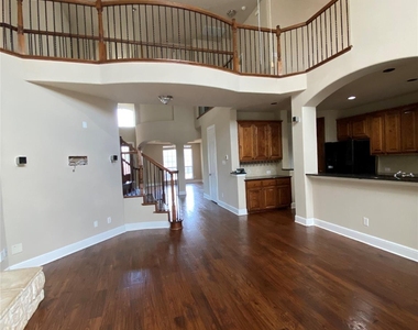 10045 Bluewater Terrace - Photo Thumbnail 9