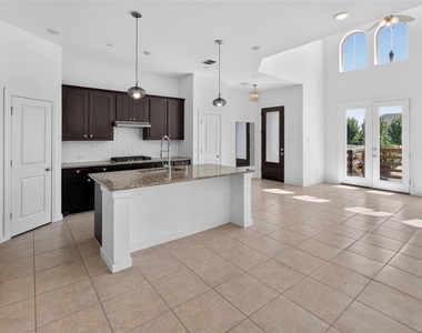 309 Sugarmaple Lane - Photo Thumbnail 5