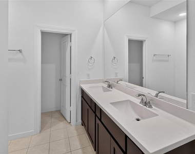 309 Sugarmaple Lane - Photo Thumbnail 18