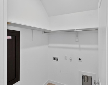 309 Sugarmaple Lane - Photo Thumbnail 22