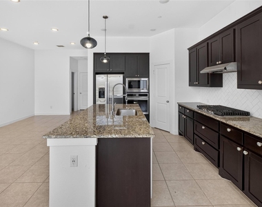 309 Sugarmaple Lane - Photo Thumbnail 7