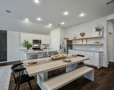 3802 Dogwood Road - Photo Thumbnail 5