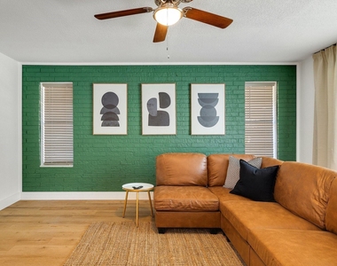 1402 Tiffany Forest Lane - Photo Thumbnail 6