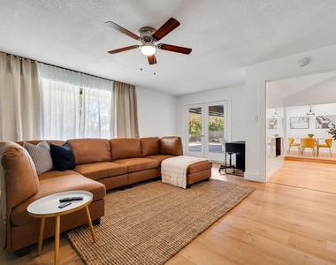 1402 Tiffany Forest Lane - Photo Thumbnail 28