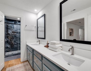 1402 Tiffany Forest Lane - Photo Thumbnail 32