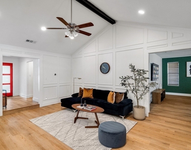 1402 Tiffany Forest Lane - Photo Thumbnail 3