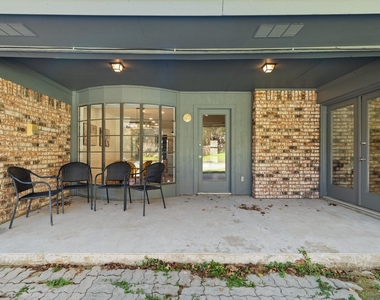 1402 Tiffany Forest Lane - Photo Thumbnail 35