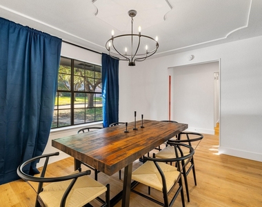 1402 Tiffany Forest Lane - Photo Thumbnail 18
