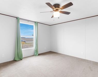 635 Fielder Road - Photo Thumbnail 17