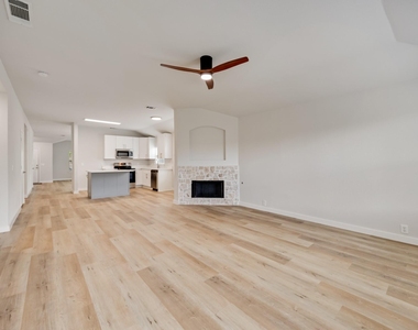 7127 Larkin Drive - Photo Thumbnail 9