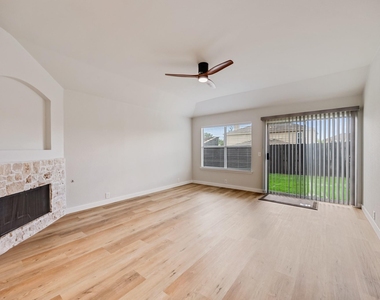 7127 Larkin Drive - Photo Thumbnail 11