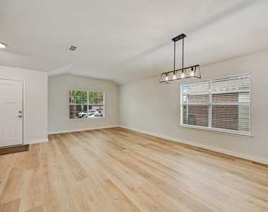 7127 Larkin Drive - Photo Thumbnail 3