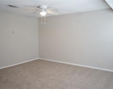 2415 S Graham Drive - Photo Thumbnail 8