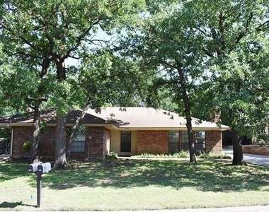 7009 Overton Park - Photo Thumbnail 1