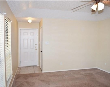 7009 Overton Park - Photo Thumbnail 3
