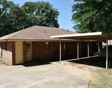 7009 Overton Park - Photo Thumbnail 14