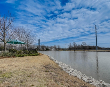 707 Gatecrest Drive - Photo Thumbnail 37