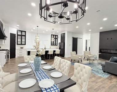 4602 Sycamore Street - Photo Thumbnail 8