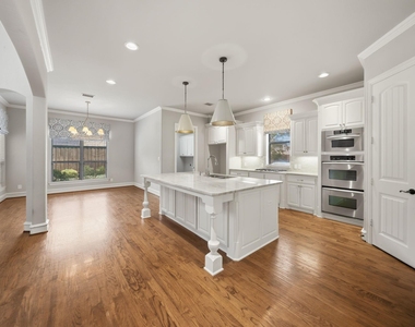 11524 Seaside Lane - Photo Thumbnail 6