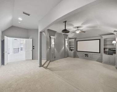 11524 Seaside Lane - Photo Thumbnail 24