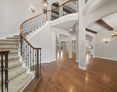 11524 Seaside Lane - Photo Thumbnail 2