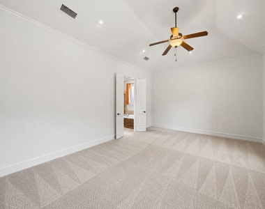 11524 Seaside Lane - Photo Thumbnail 13